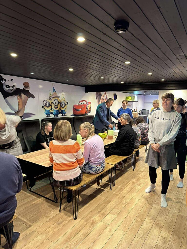 52910ac1-82d8-4ed8-a4b6-6587a4420078