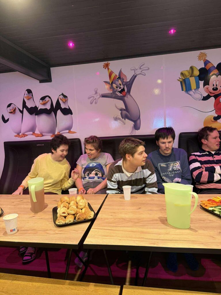 52a92201-6bd6-4d35-a24f-5a0784b3d330