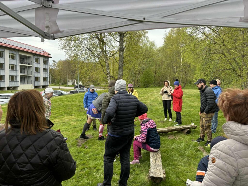 9399b322-898d-4c74-9eb7-c9857c0abc5a