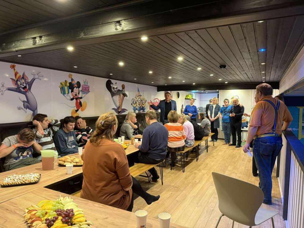 f423071a-cecc-4c59-b3e9-3e754524d5f3